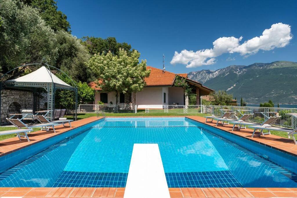 Villa Aurora- Villa Esclusiva Con Piscina E Splendida Vista Lago Гарньяно Экстерьер фото